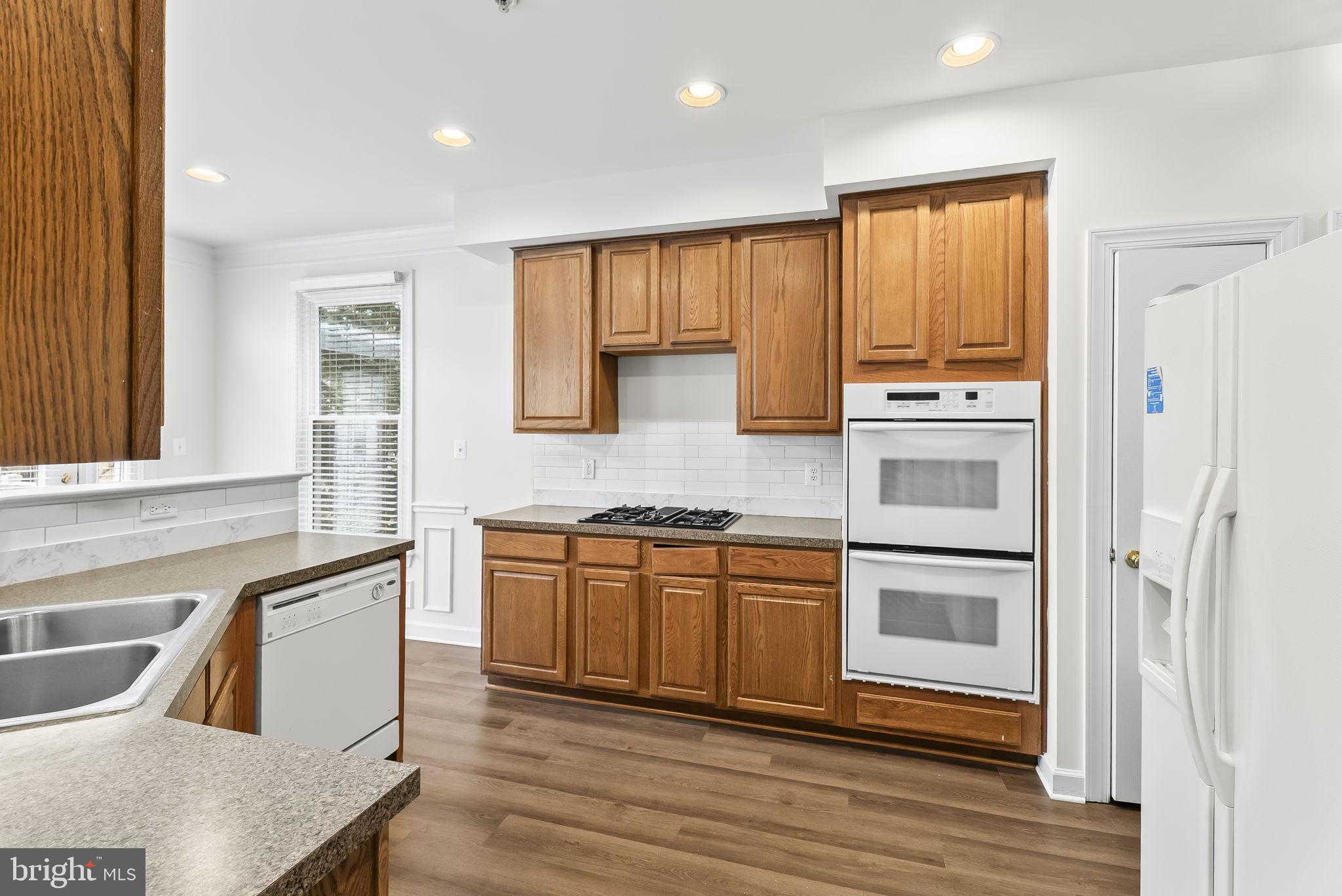 CARRIAGES AT RUSSETT - Residential