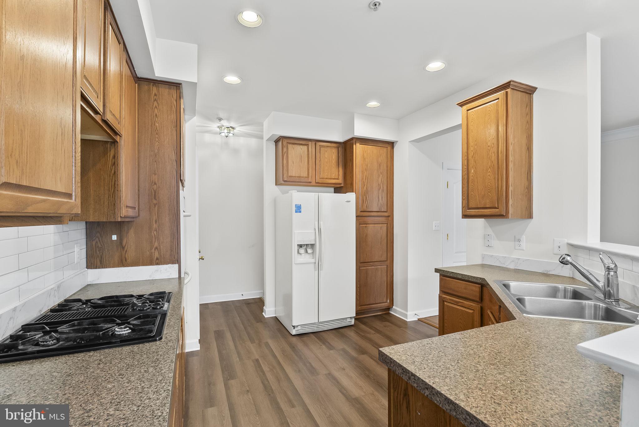 CARRIAGES AT RUSSETT - Residential