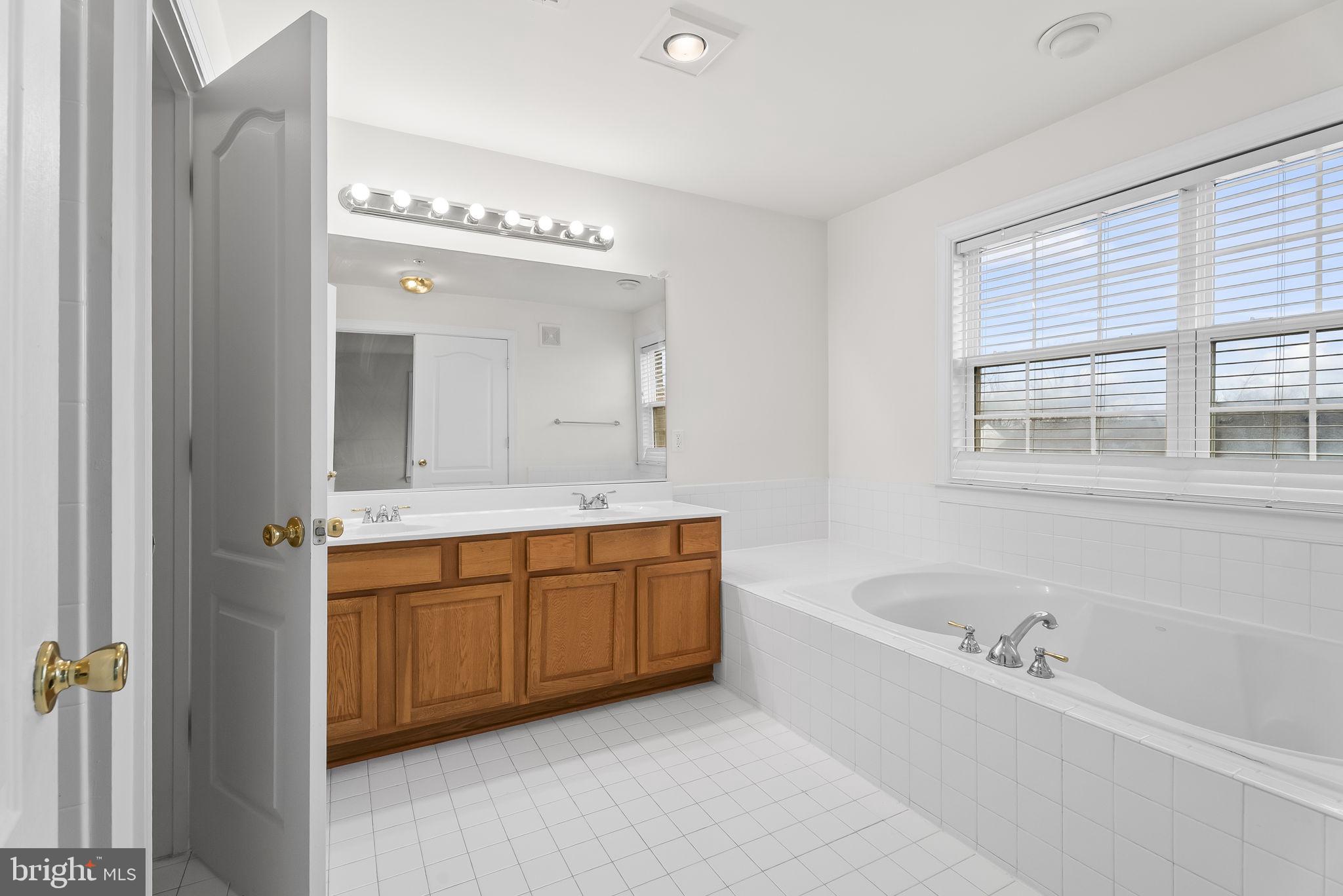 CARRIAGES AT RUSSETT - Residential