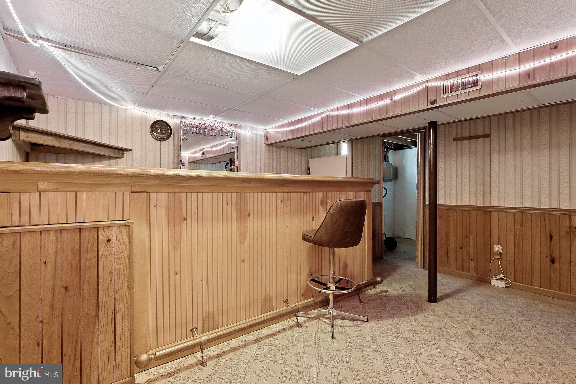 VILLAGE OF HICKORY HOLLOW - Residential