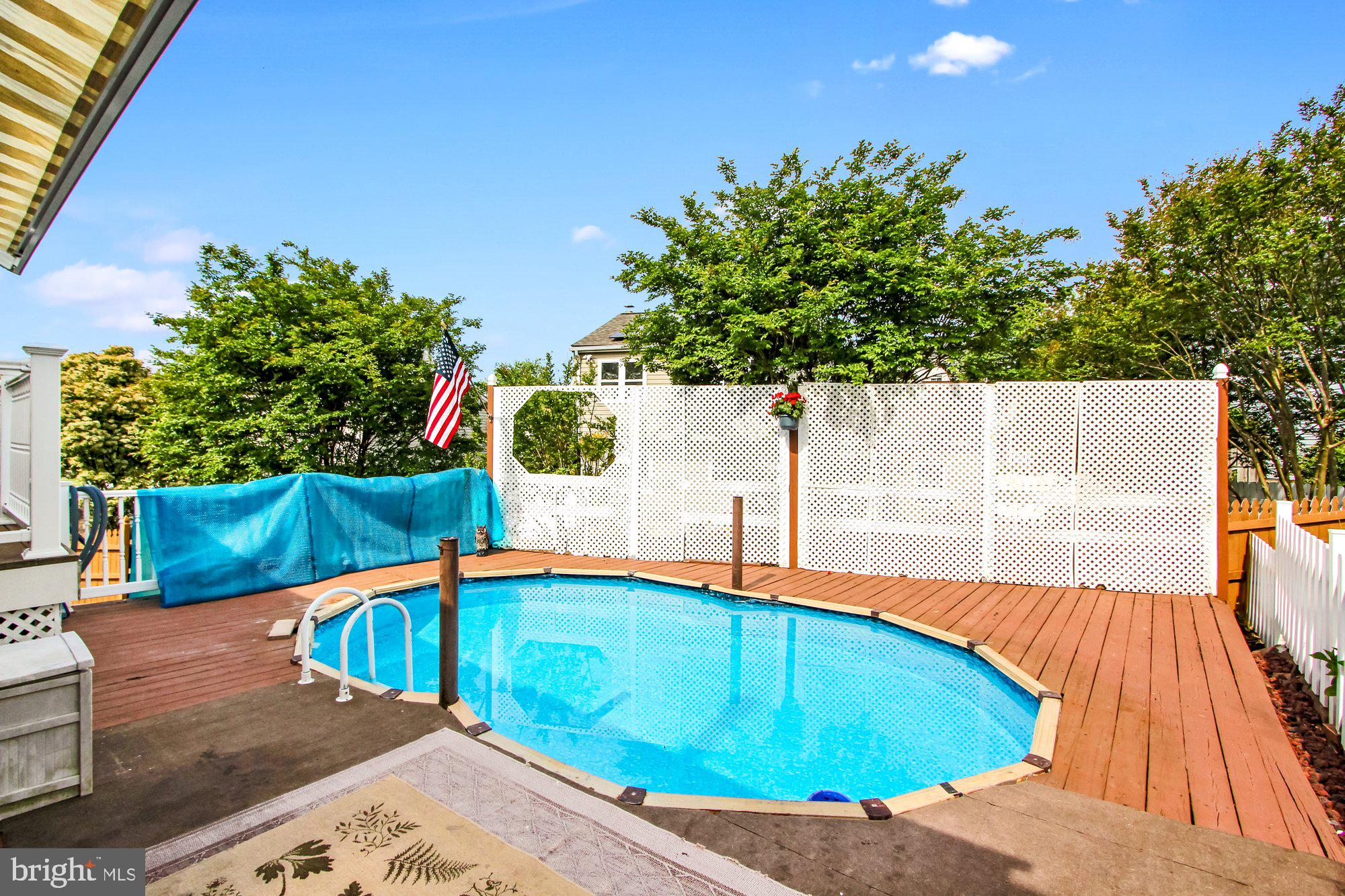 VILLAGE OF HICKORY HOLLOW - Residential