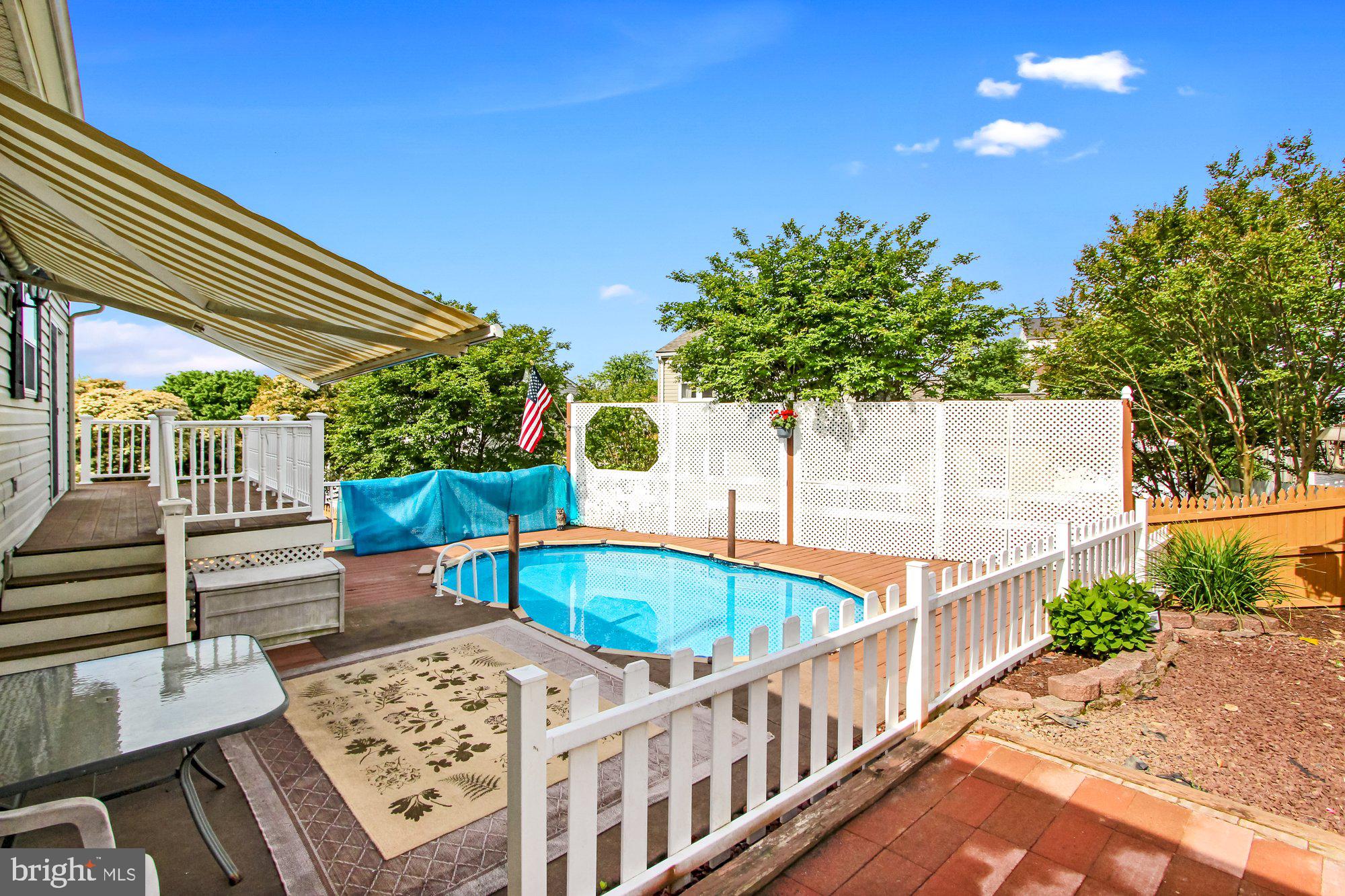 VILLAGE OF HICKORY HOLLOW - Residential