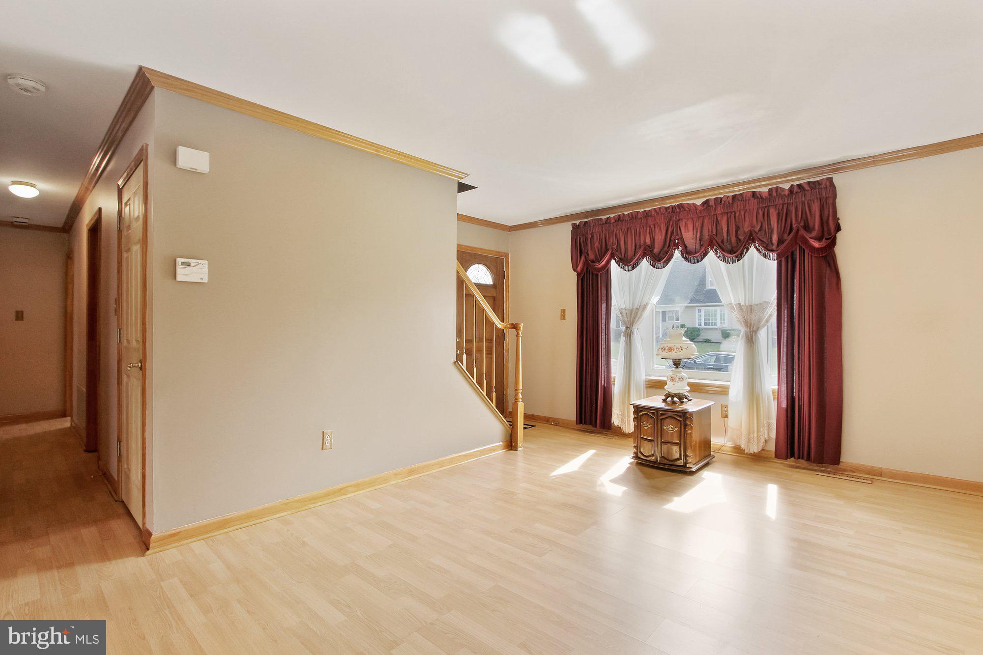 VILLAGE OF HICKORY HOLLOW - Residential