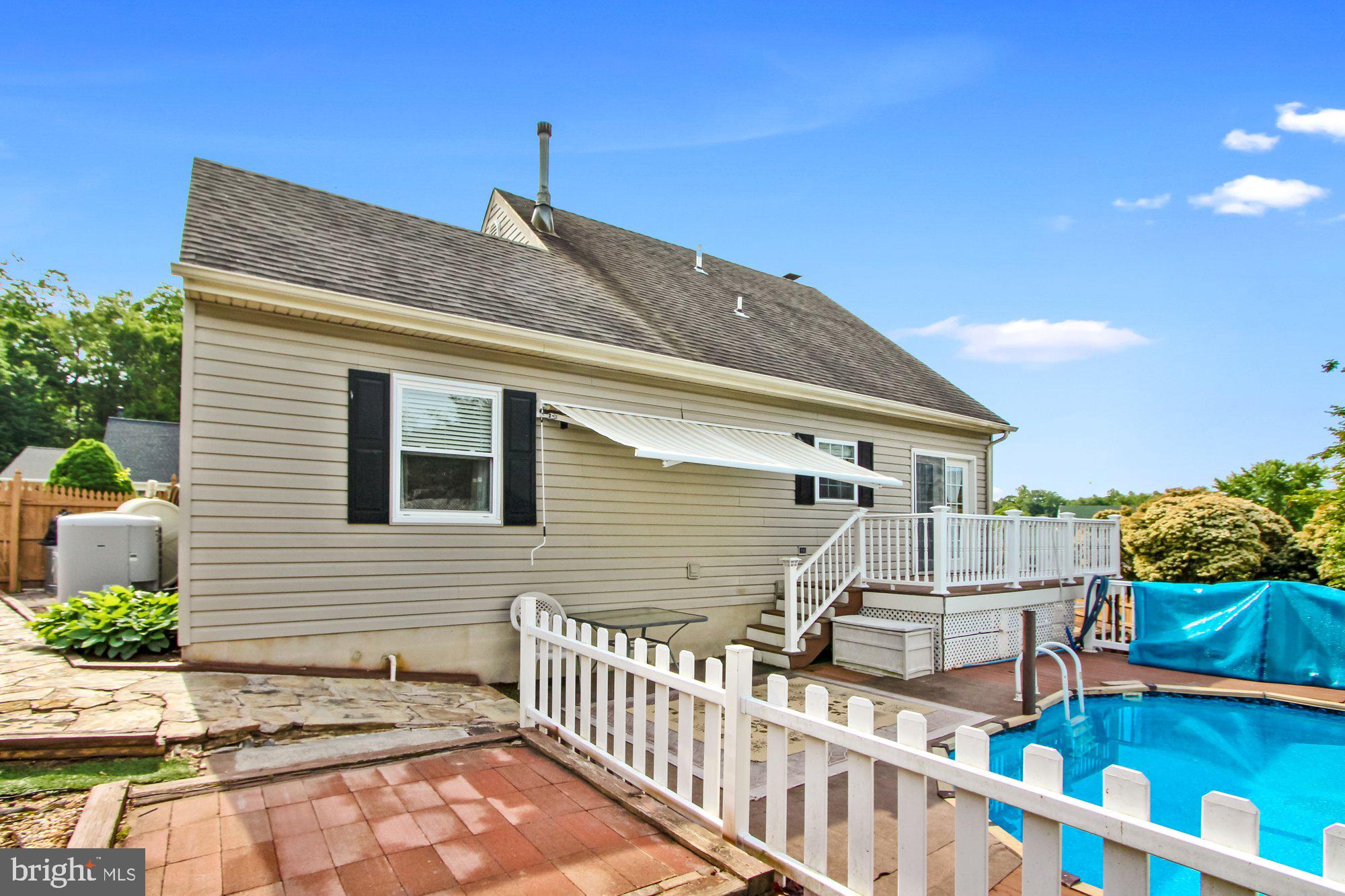 VILLAGE OF HICKORY HOLLOW - Residential