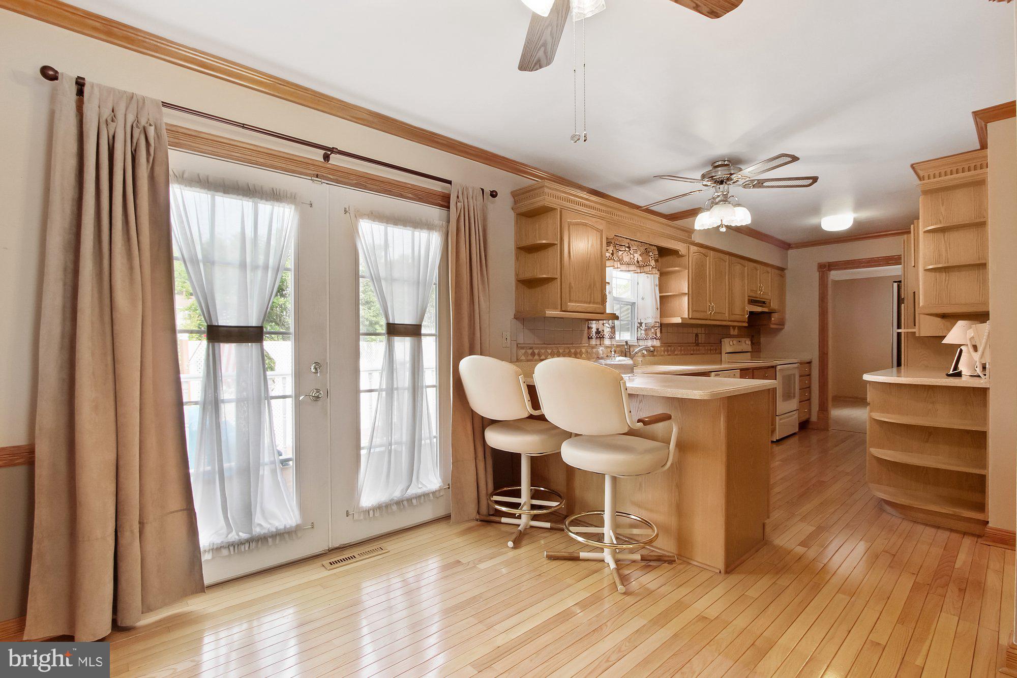 VILLAGE OF HICKORY HOLLOW - Residential