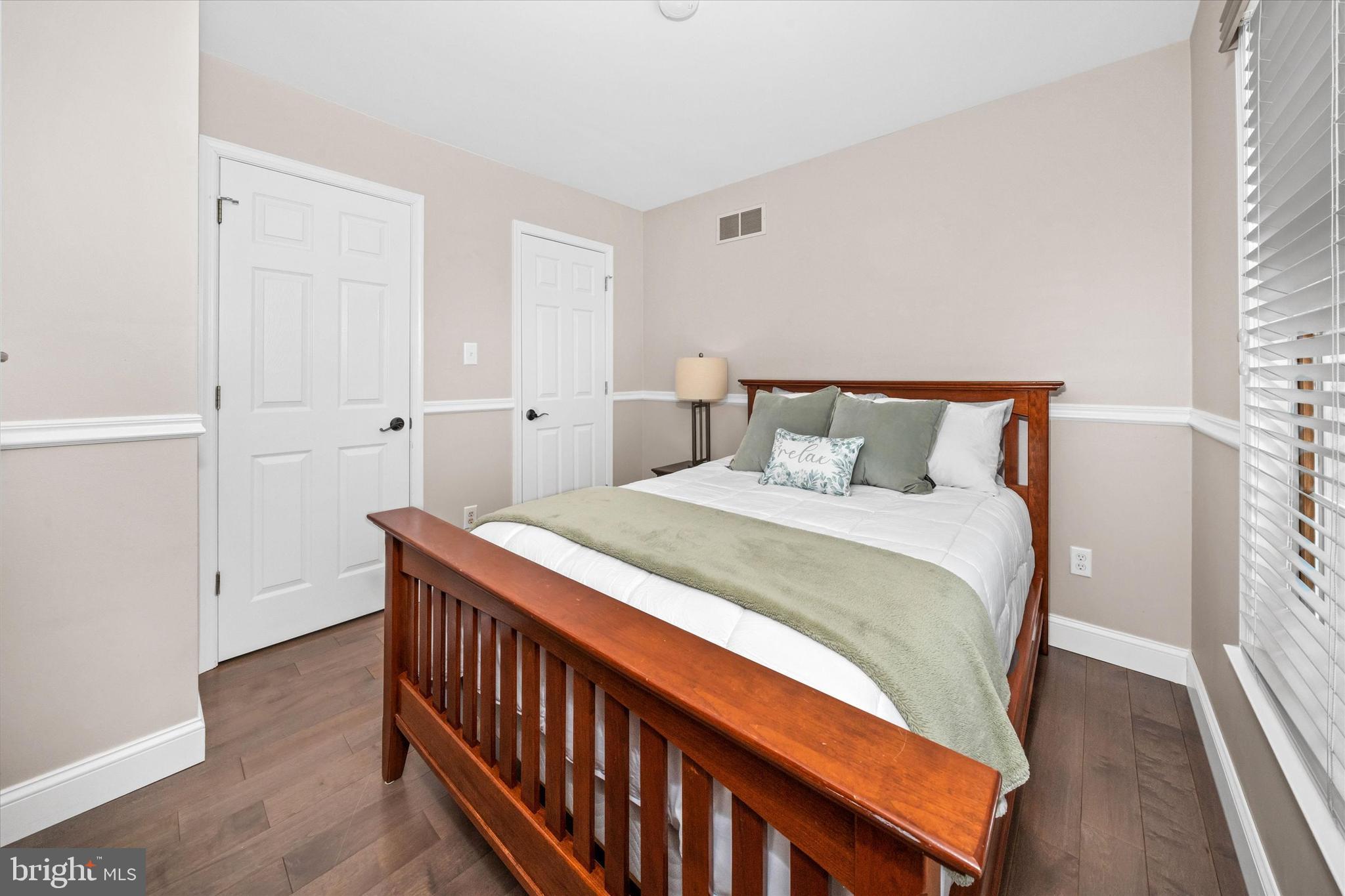 FOX HUNTER CROSSIN - Residential