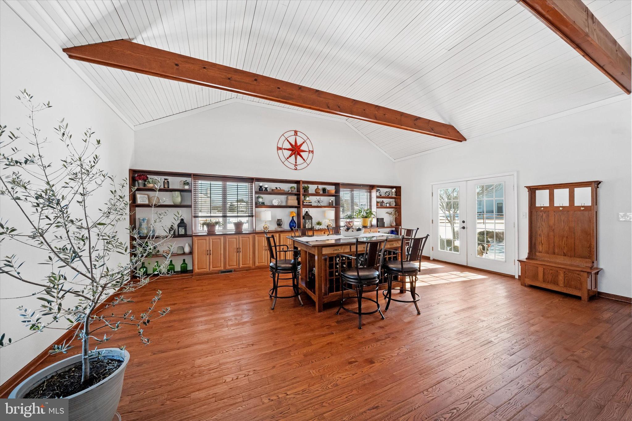 FOX HUNTER CROSSIN - Residential