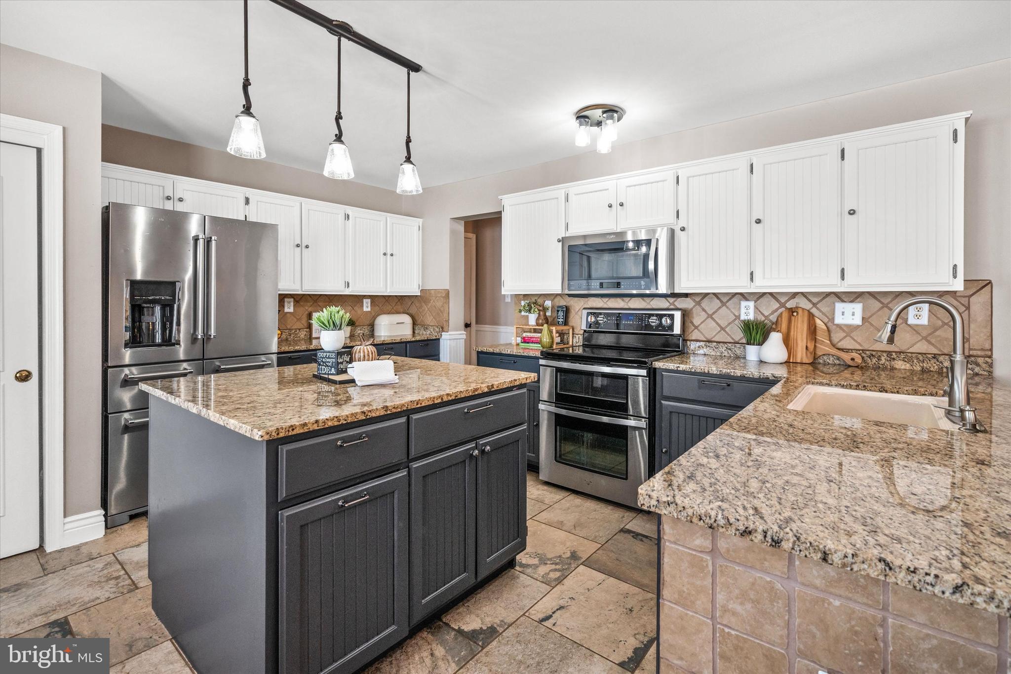 FOX HUNTER CROSSIN - Residential