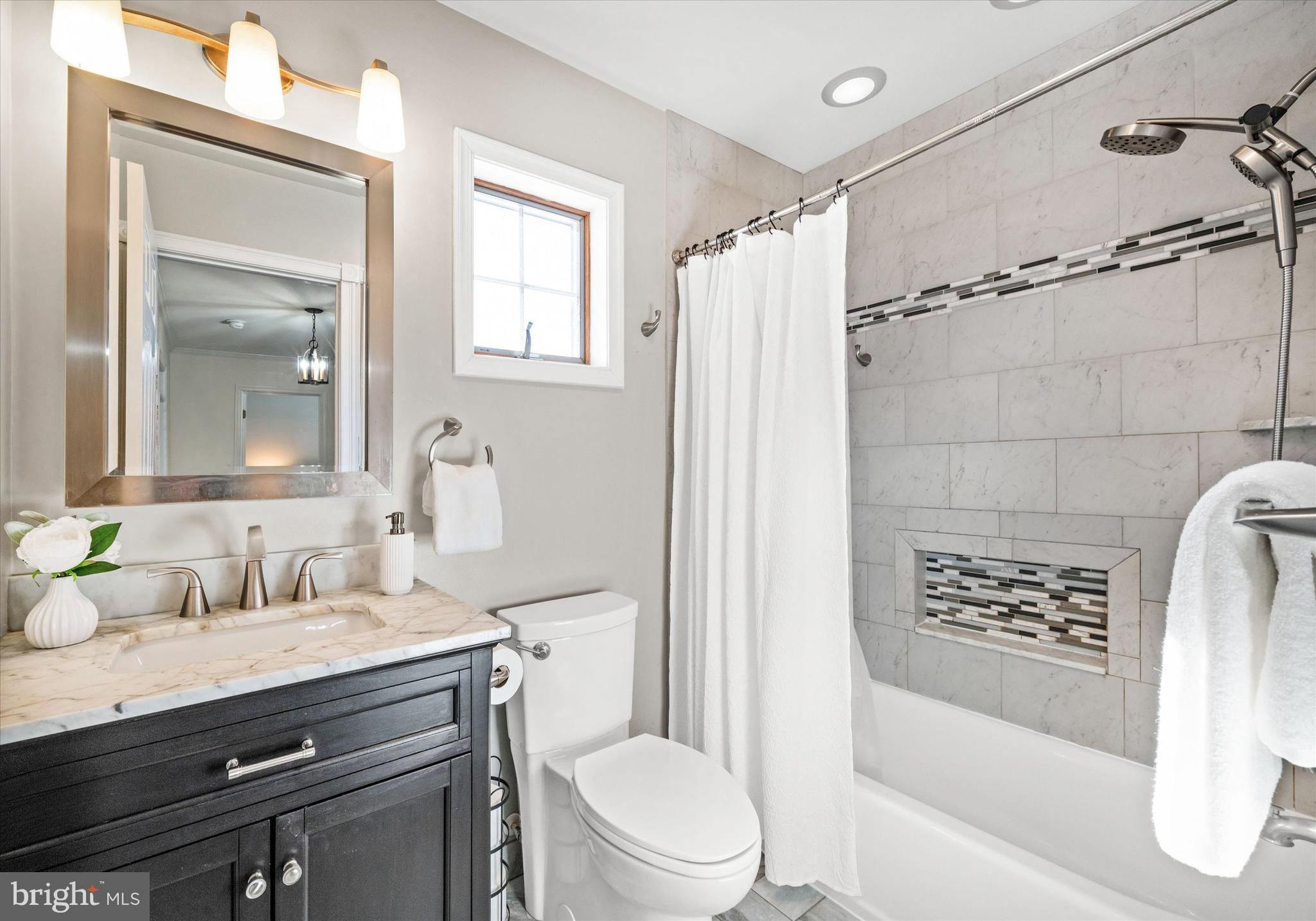 FOX HUNTER CROSSIN - Residential