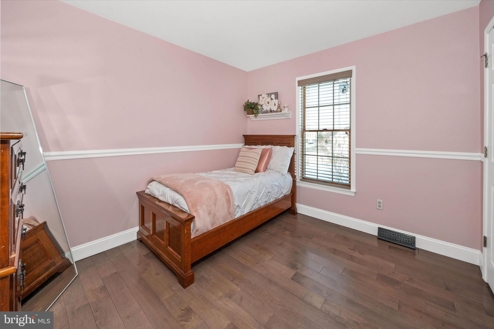 FOX HUNTER CROSSIN - Residential