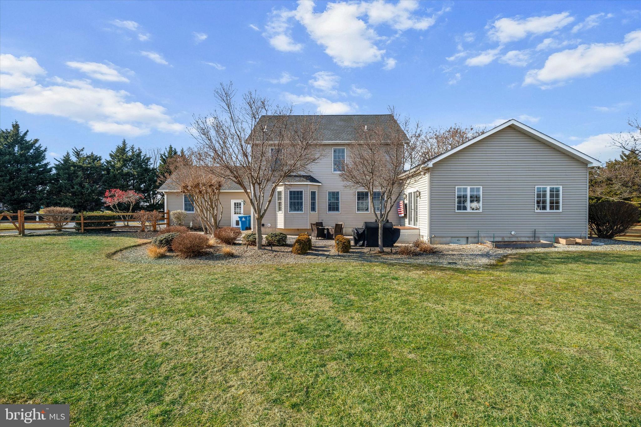 FOX HUNTER CROSSIN - Residential