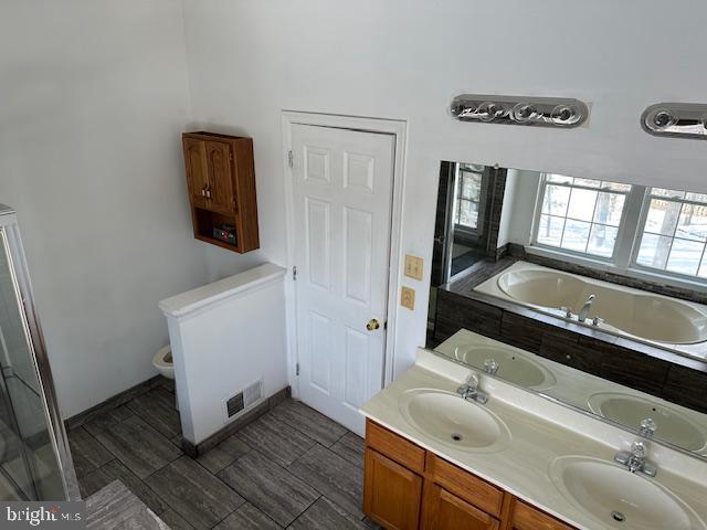 ASHFORD OAKS - Residential