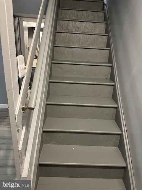 ASHFORD OAKS - Residential