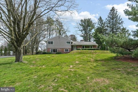 306 TAYLOR LANE KENNETT SQUARE PA 19348