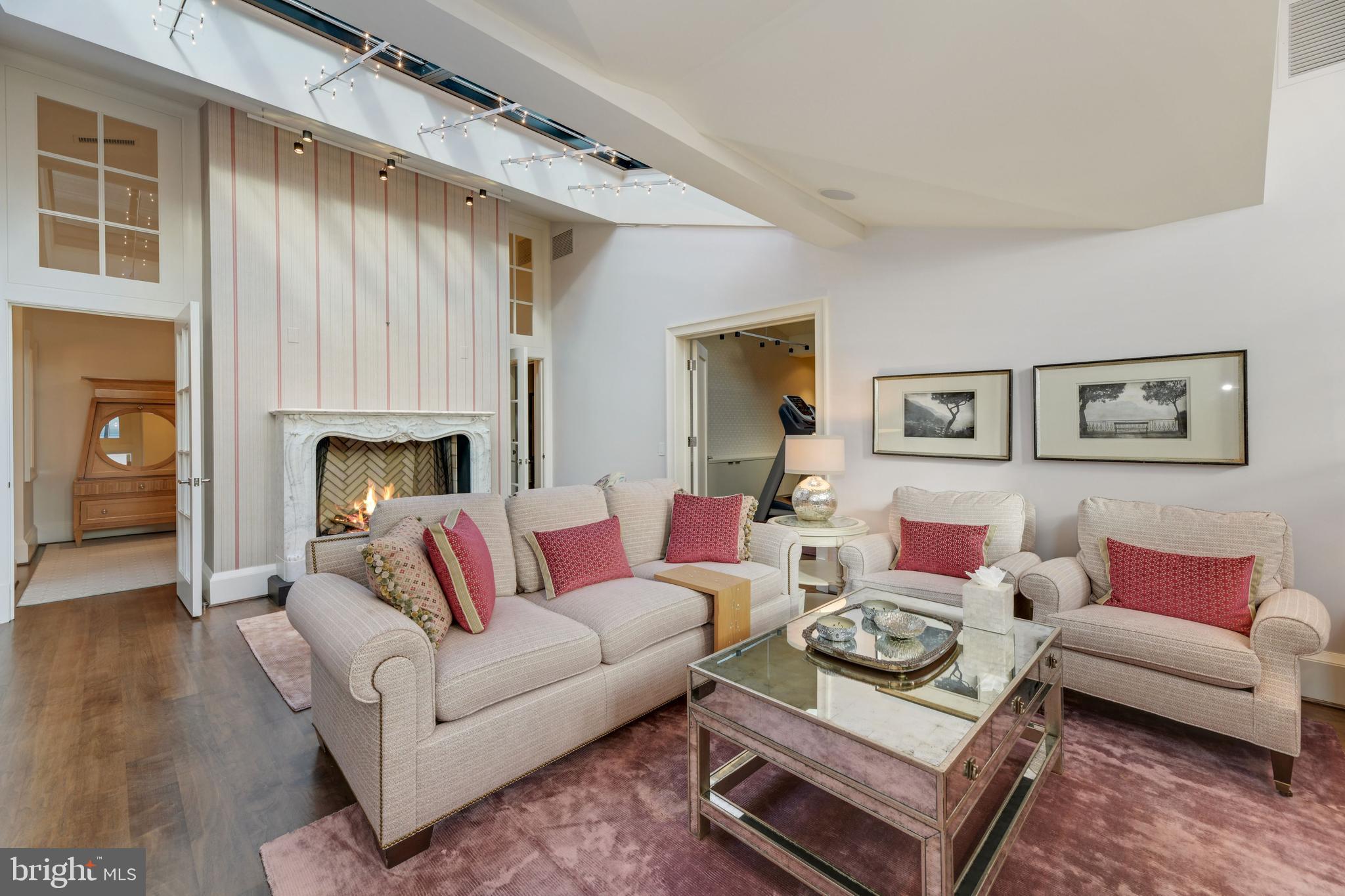 GEORGETOWN - Residential