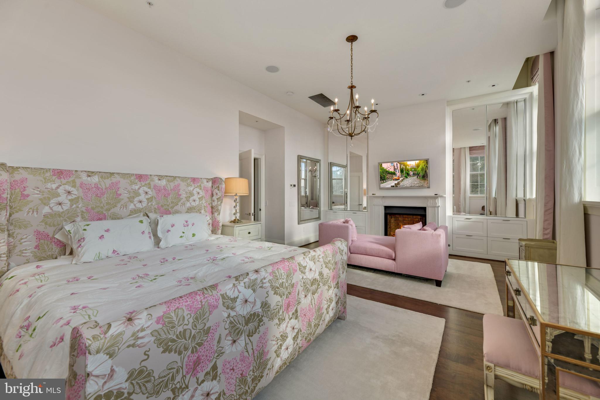 GEORGETOWN - Residential