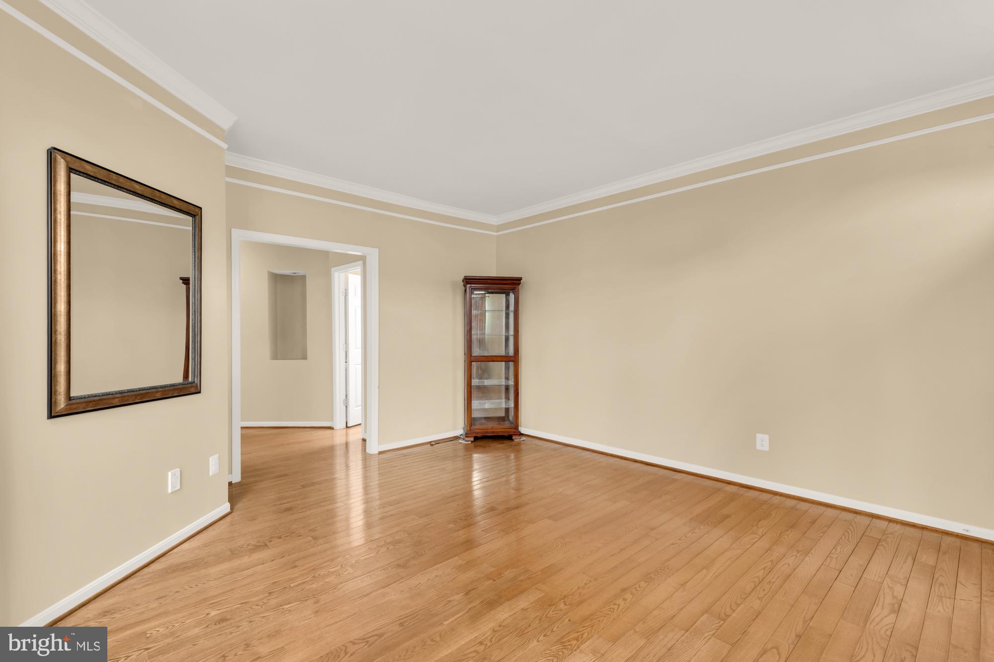 GATES MILL - Residential