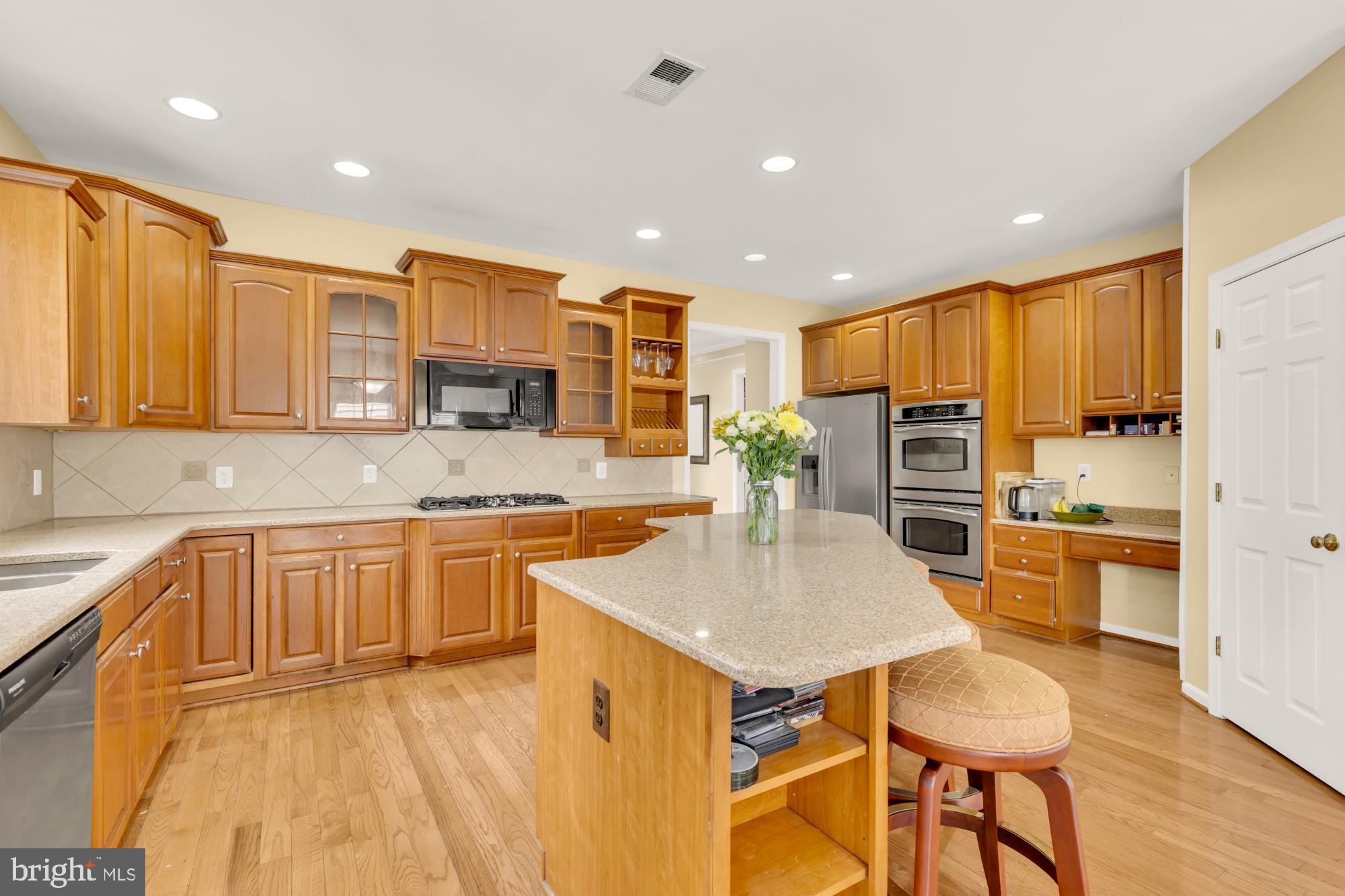 GATES MILL - Residential