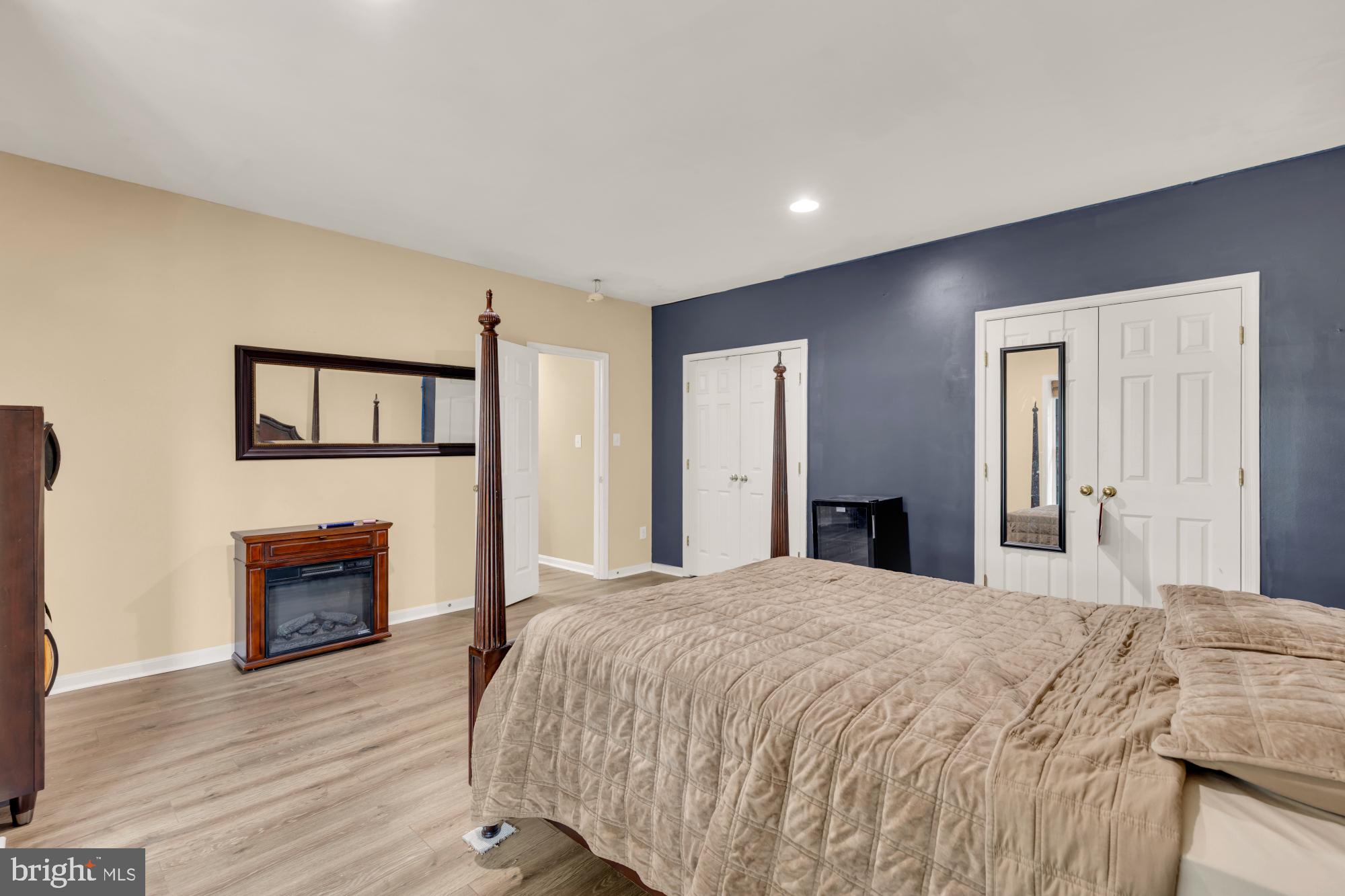 GATES MILL - Residential