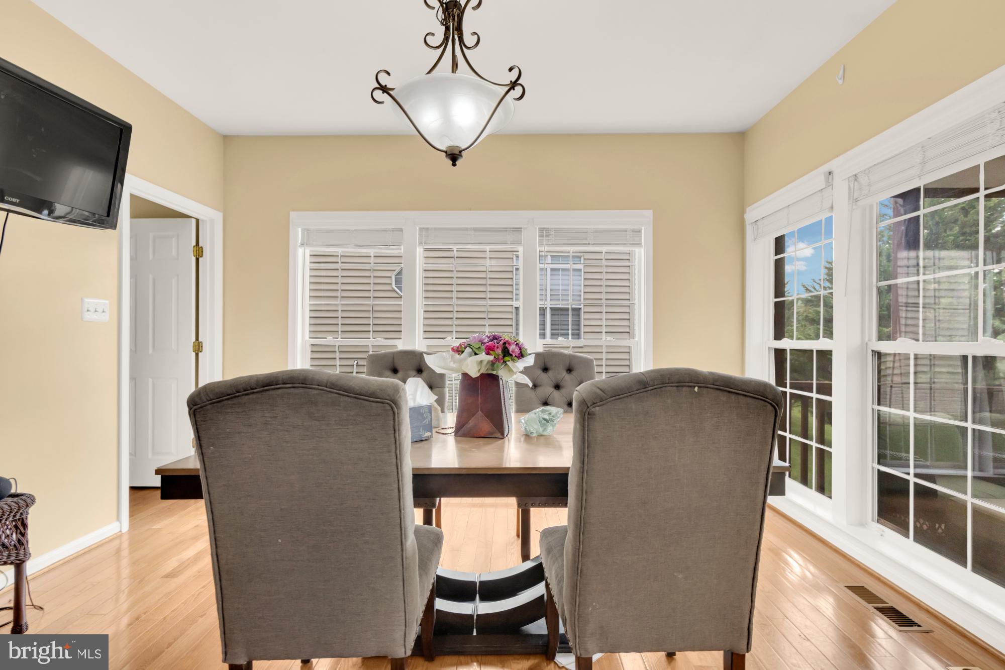 GATES MILL - Residential