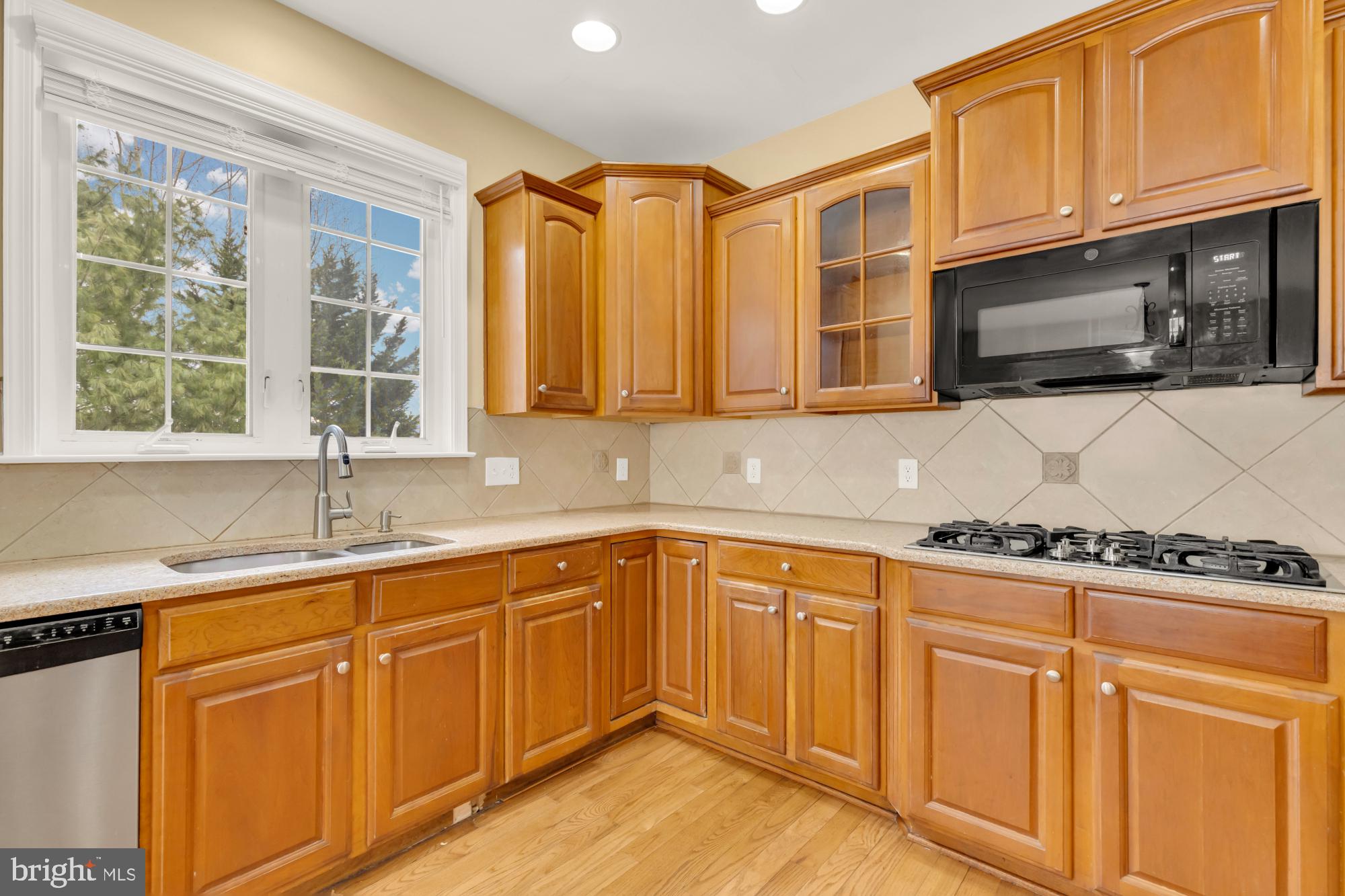 GATES MILL - Residential