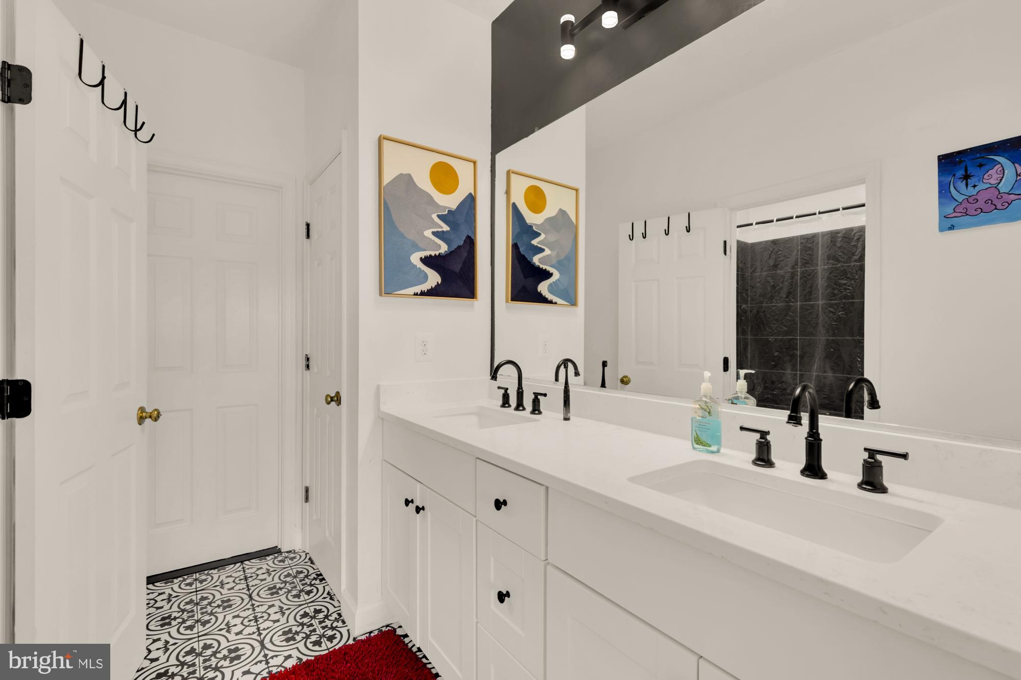 GATES MILL - Residential