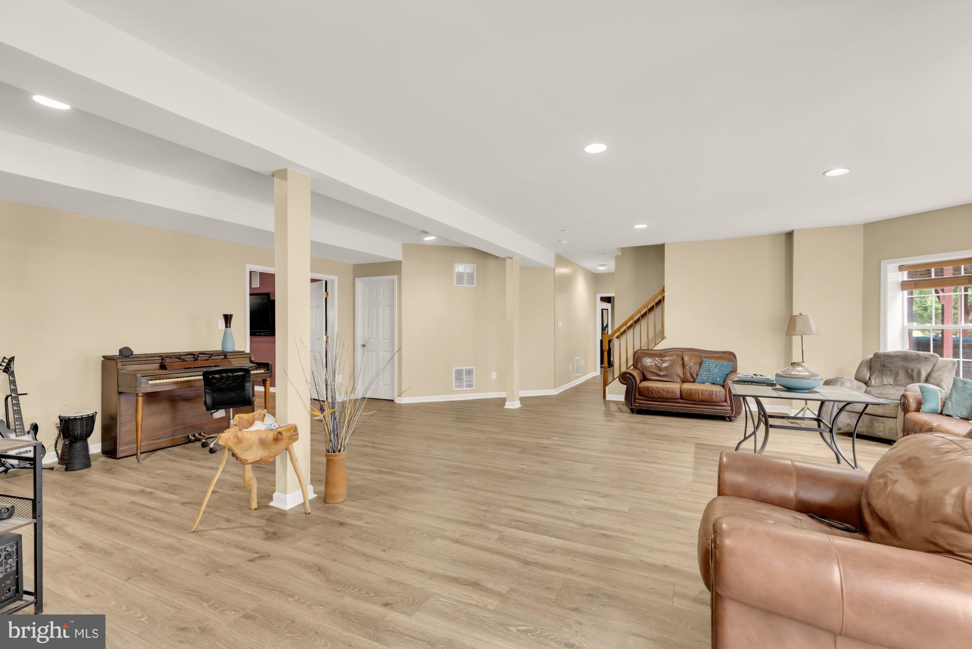 GATES MILL - Residential