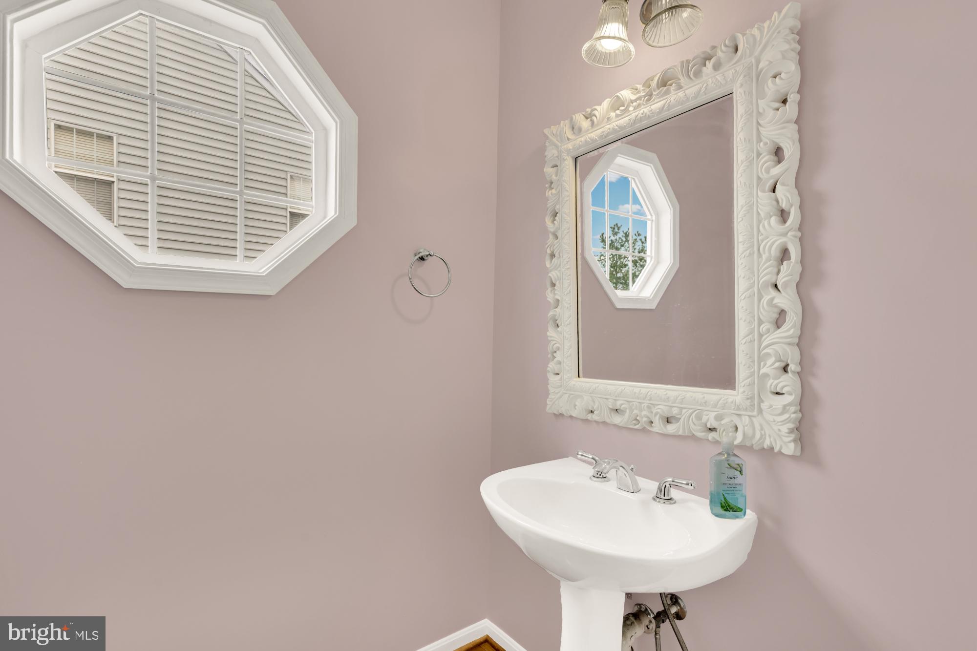 GATES MILL - Residential