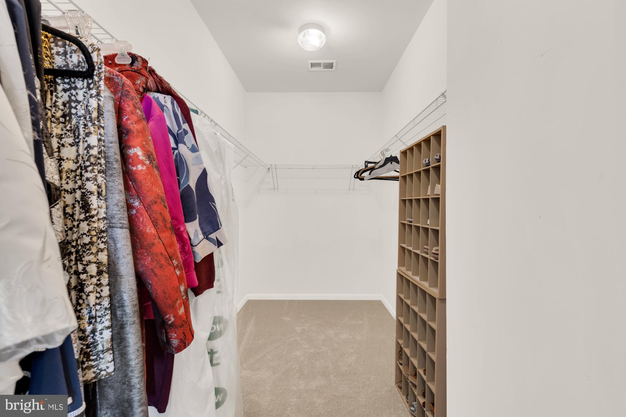 GATES MILL - Residential