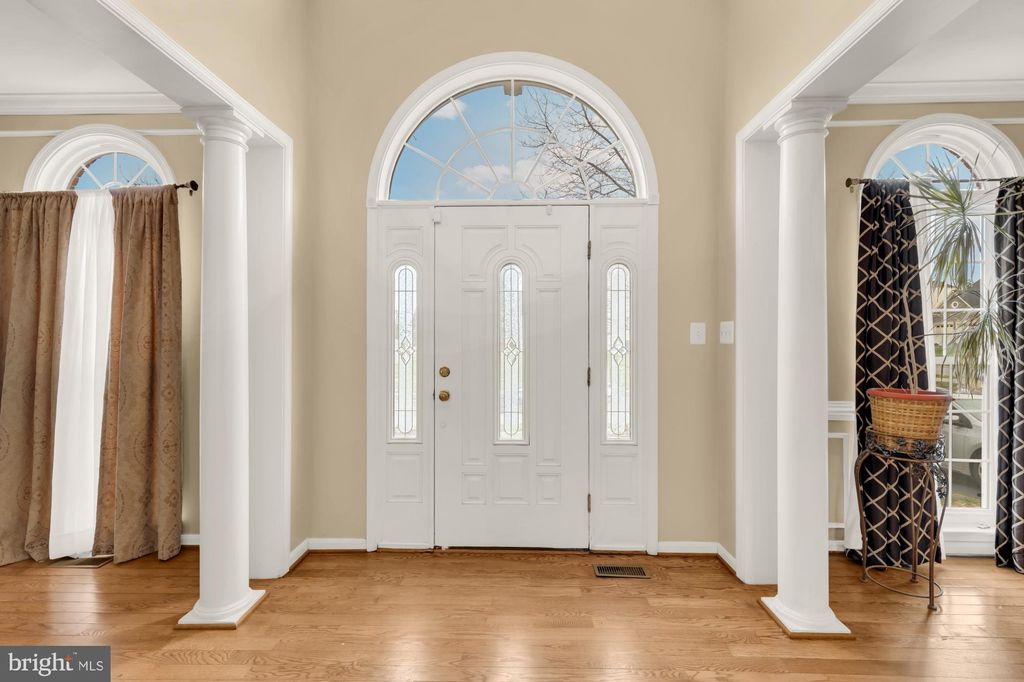 Photo of 5022 Burnside Farm Place, HAYMARKET, VA 20169 (MLS # VAPW2116138)