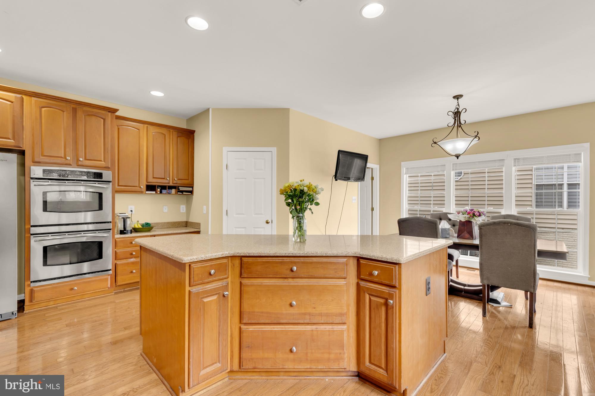 GATES MILL - Residential