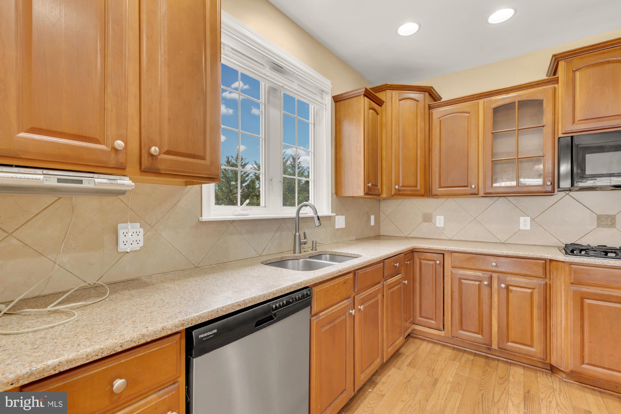 GATES MILL - Residential