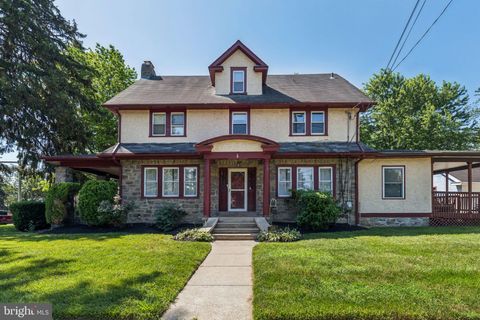 Photo of 1232 Darby Road, HAVERTOWN, PA 19083 (MLS # PADE2108476)
