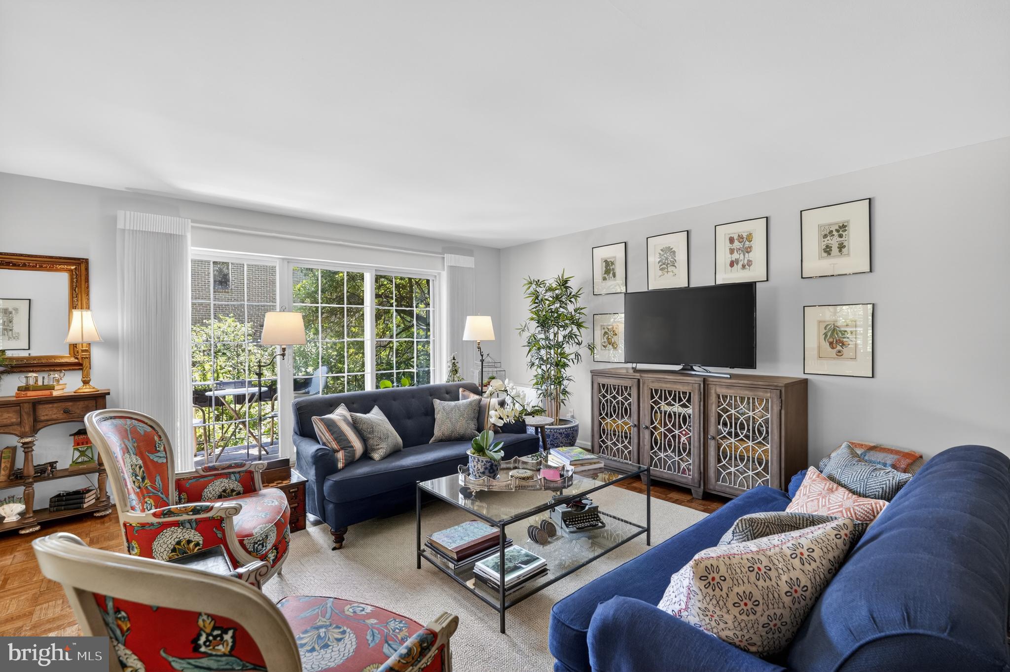 264 MONTGOMERY 202