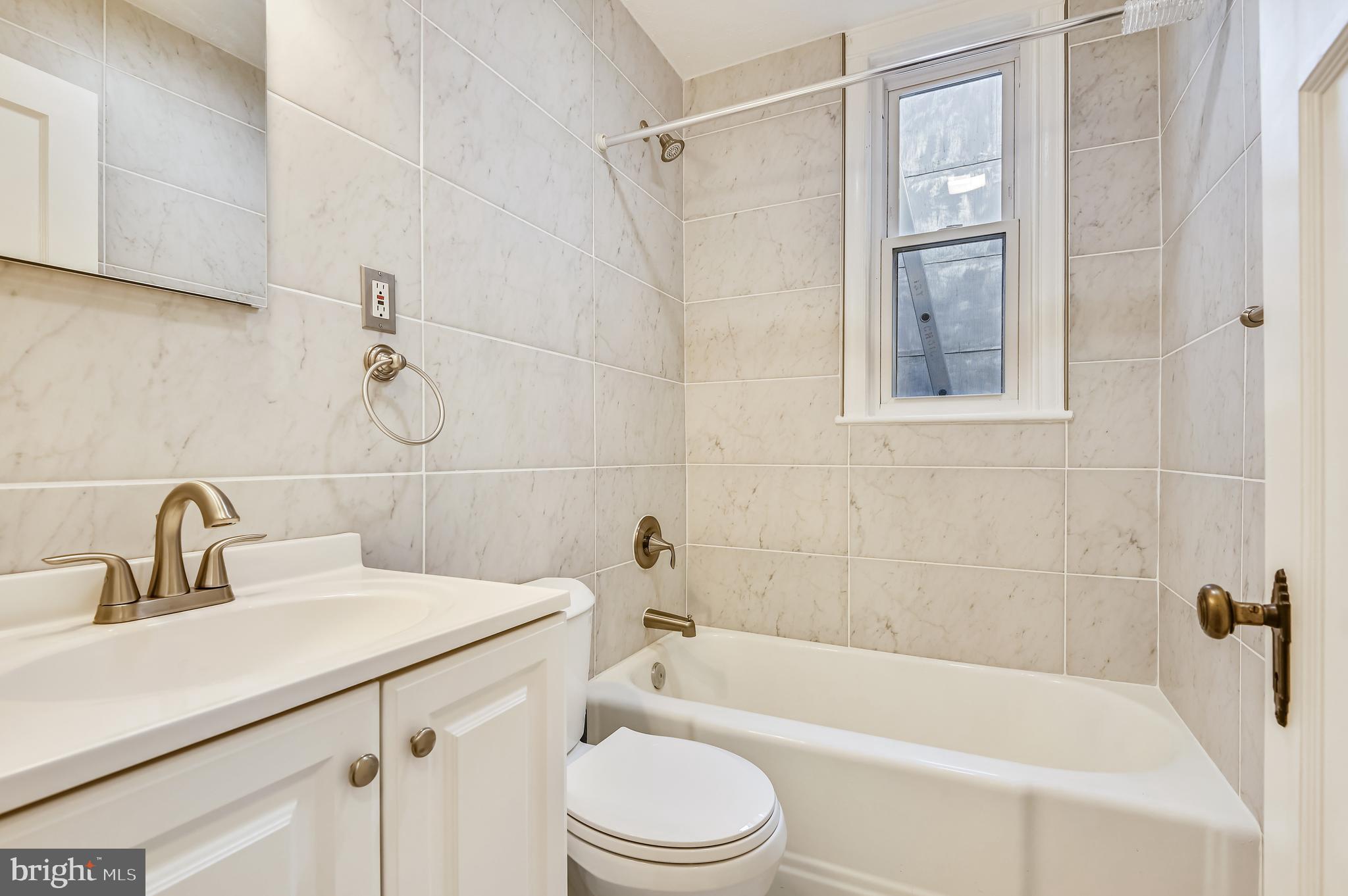 BAYVIEW - Residential Income