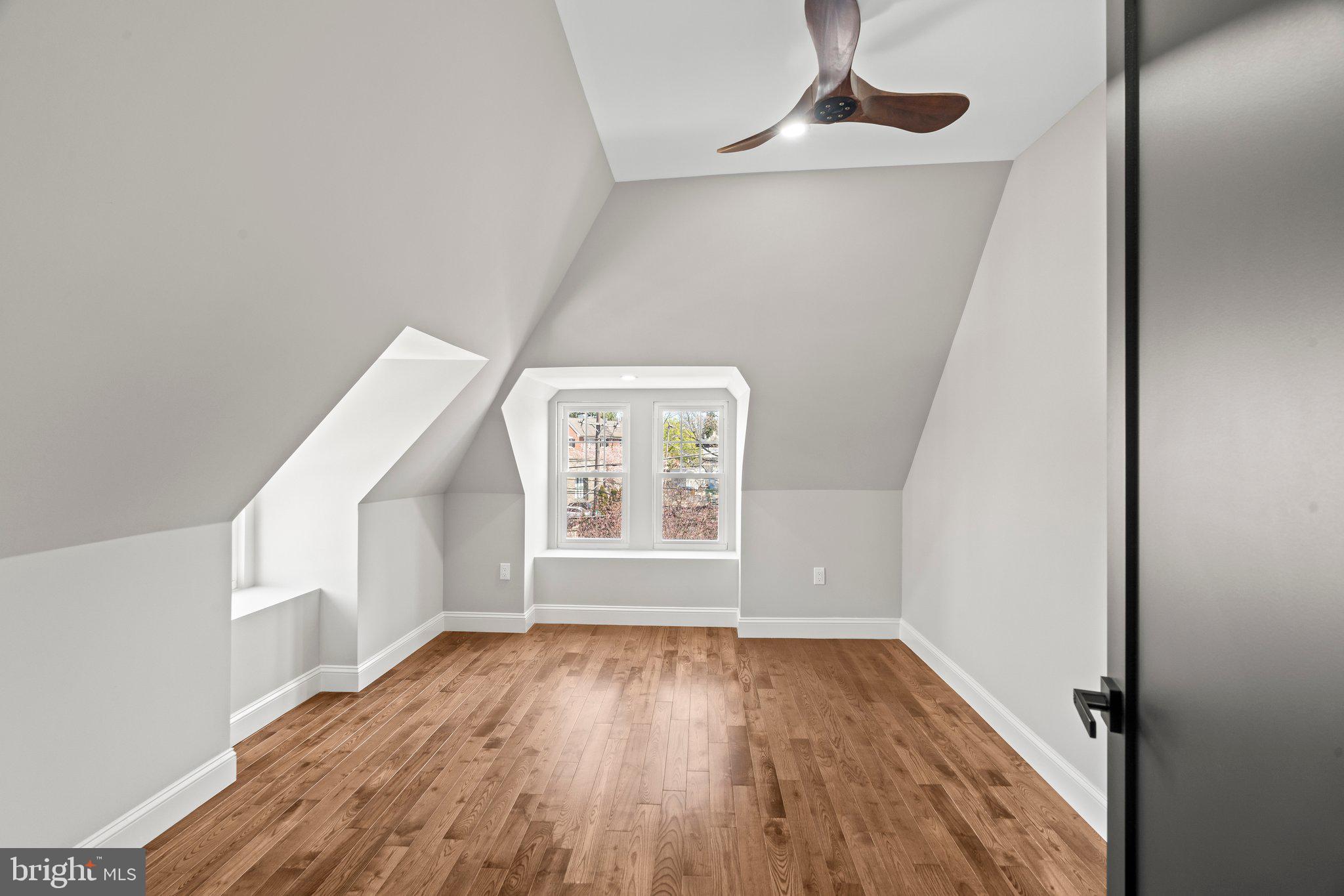 CHESTNUT HILL - Residential
