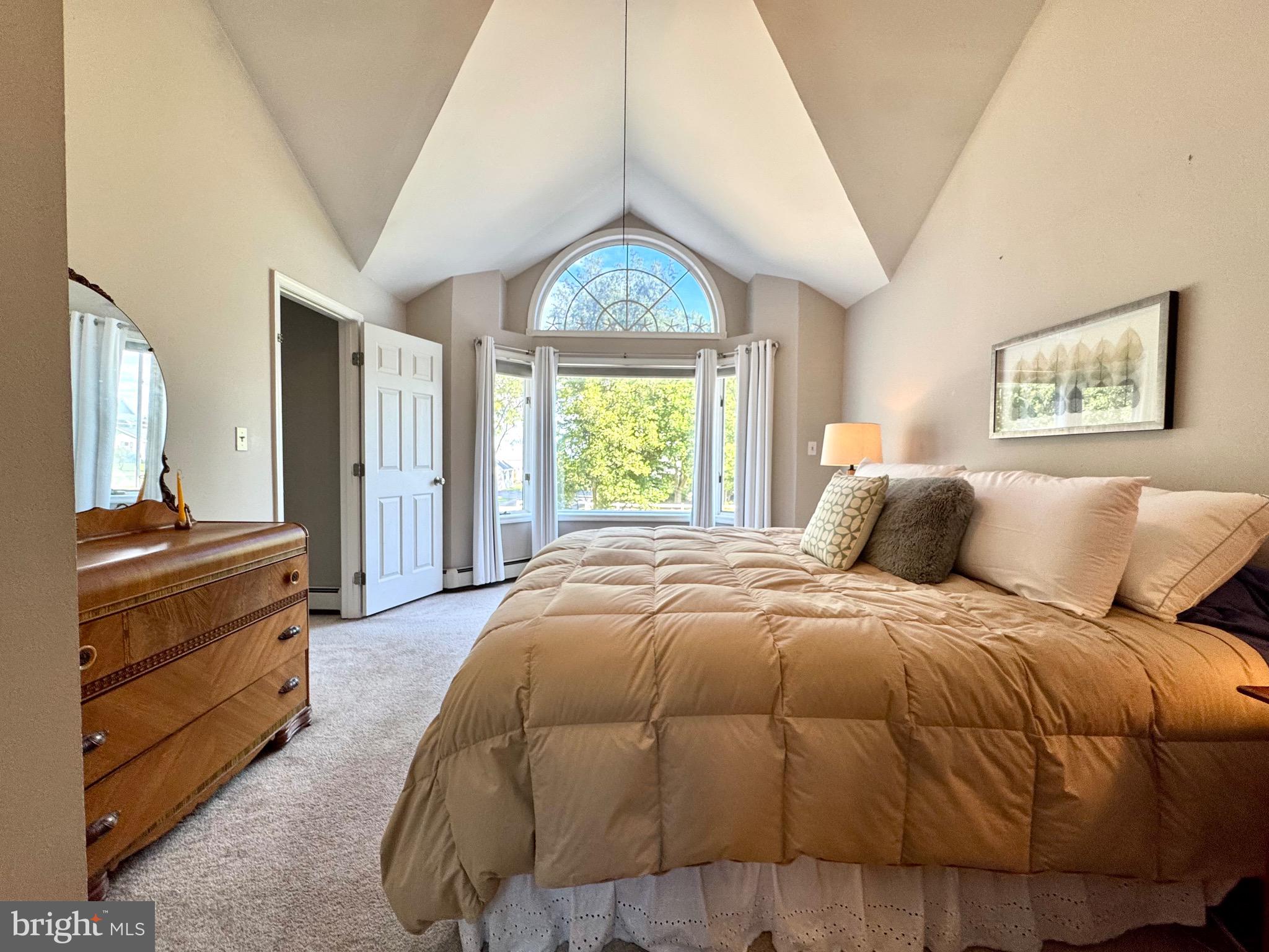 211 QUEEN ANNE ROAD