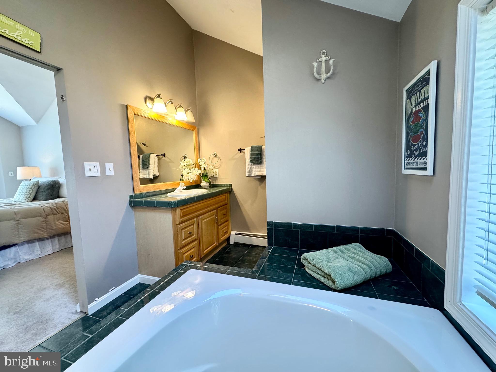 KENT ISLAND ESTATES - Residential