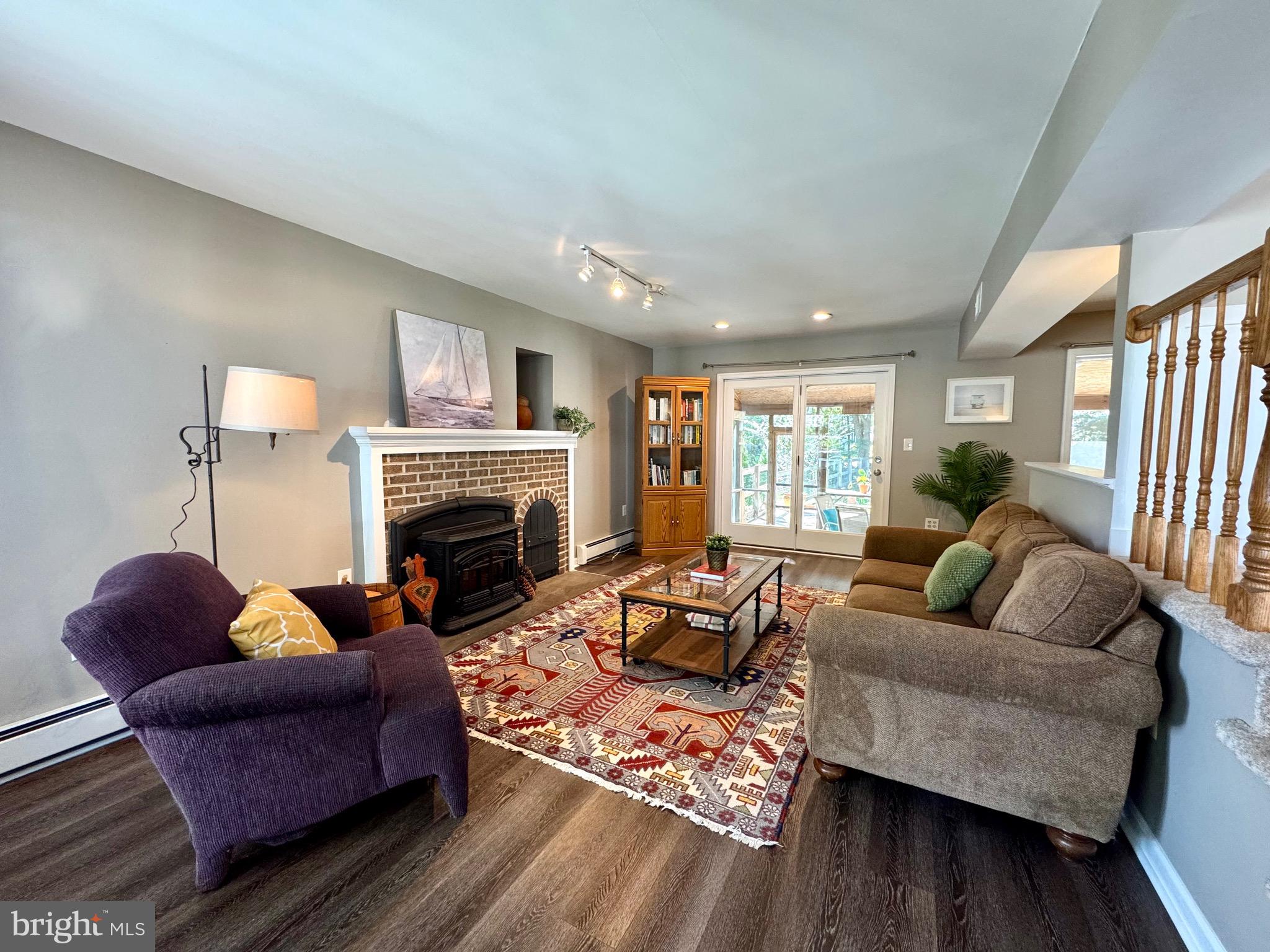 211 QUEEN ANNE ROAD