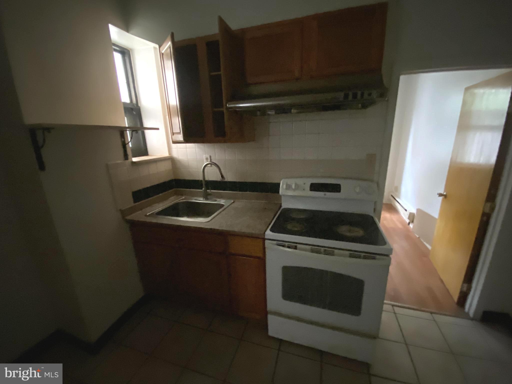 MORRIS PARK - Residential Lease