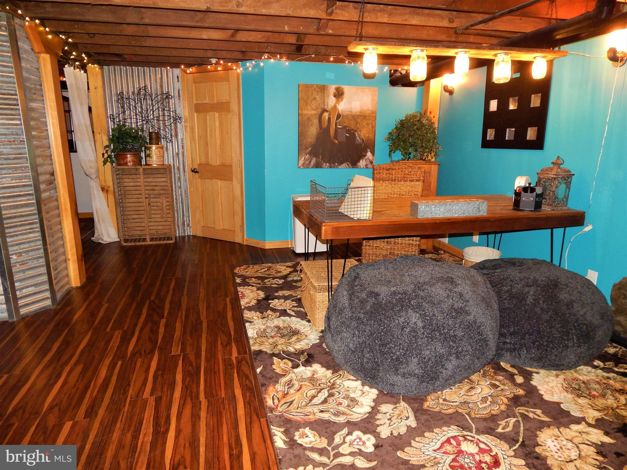 RED LION - Residential