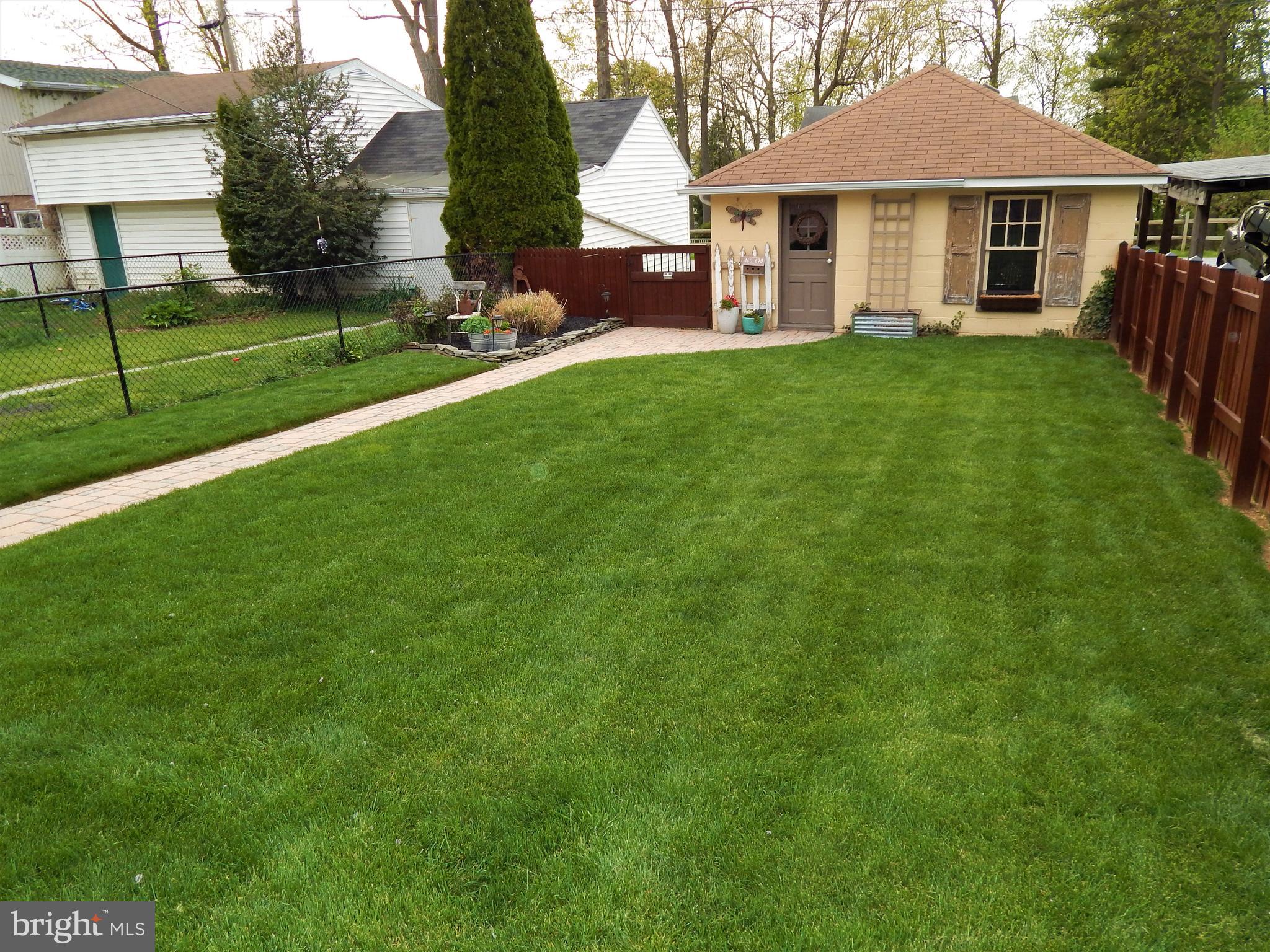 RED LION - Residential