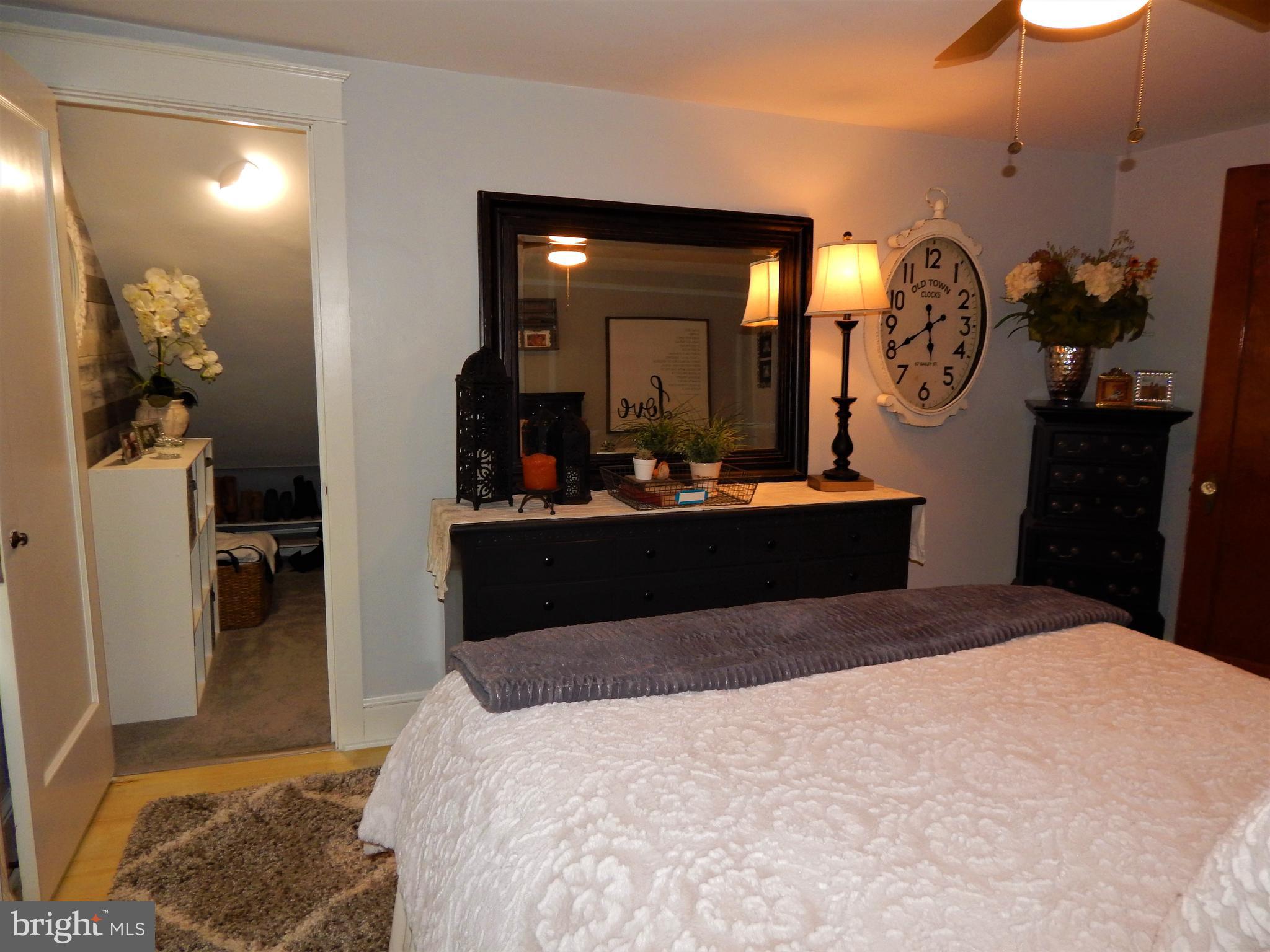 RED LION - Residential