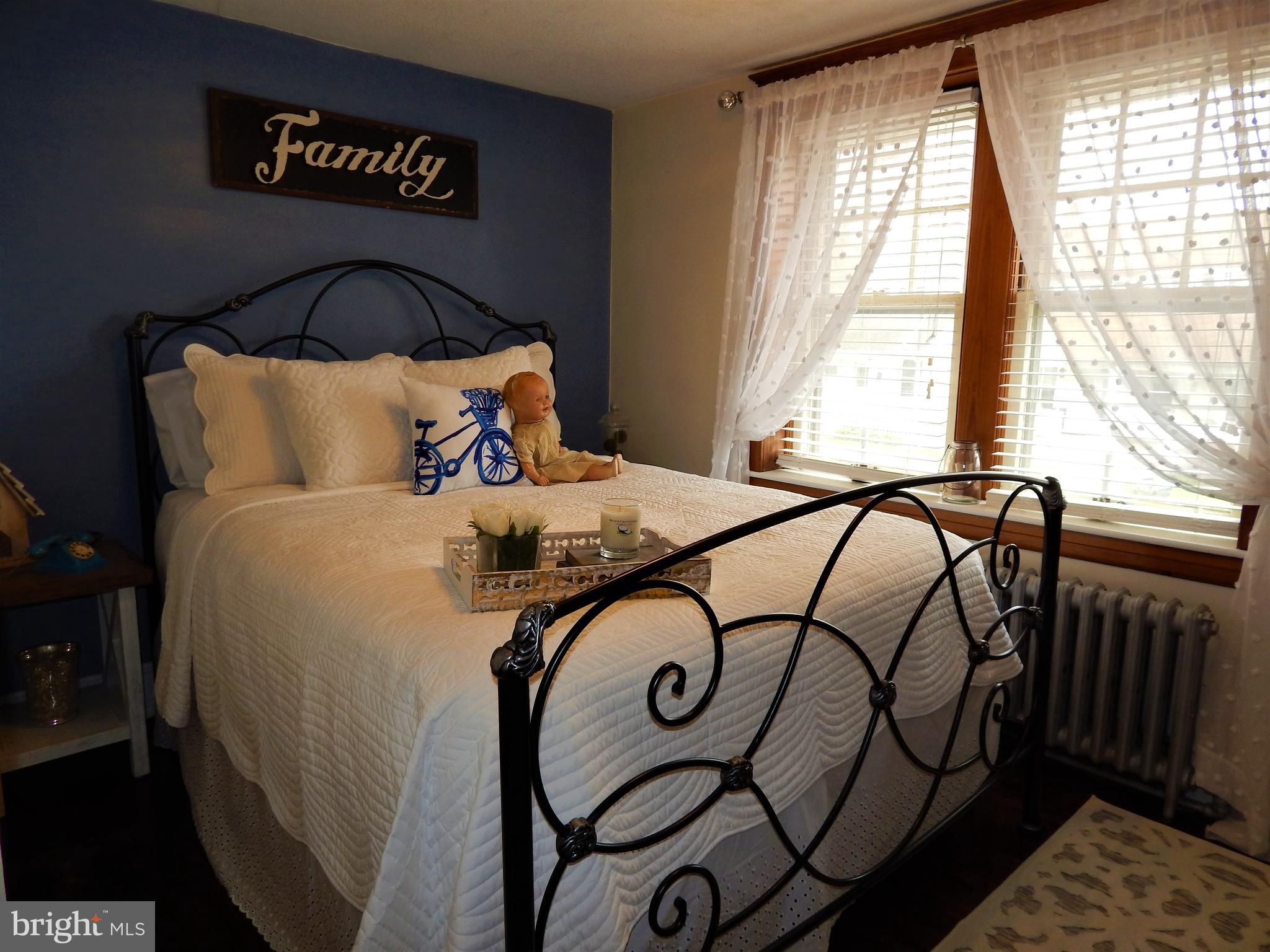 RED LION - Residential