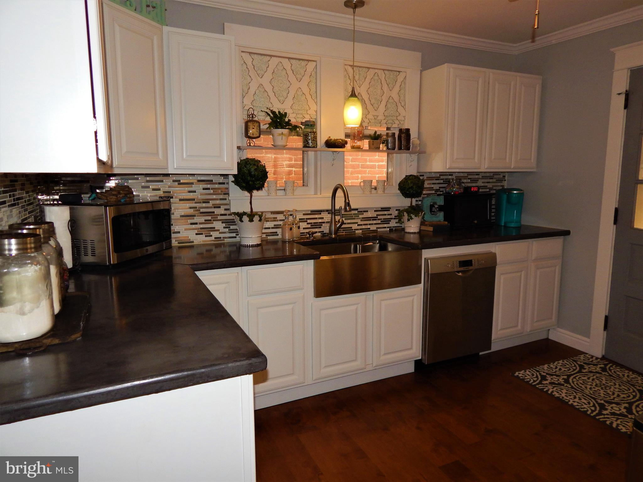 RED LION - Residential