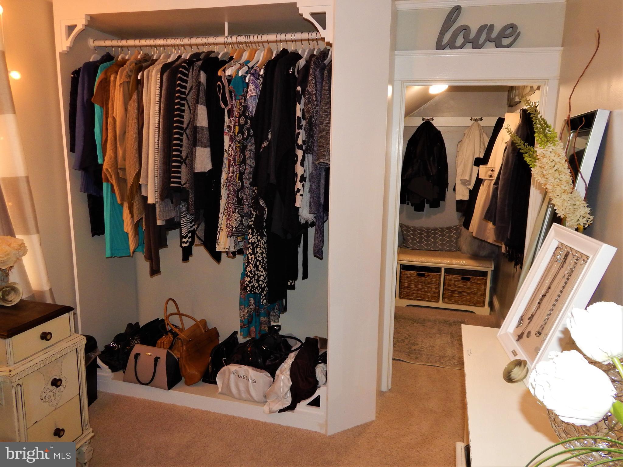 RED LION - Residential