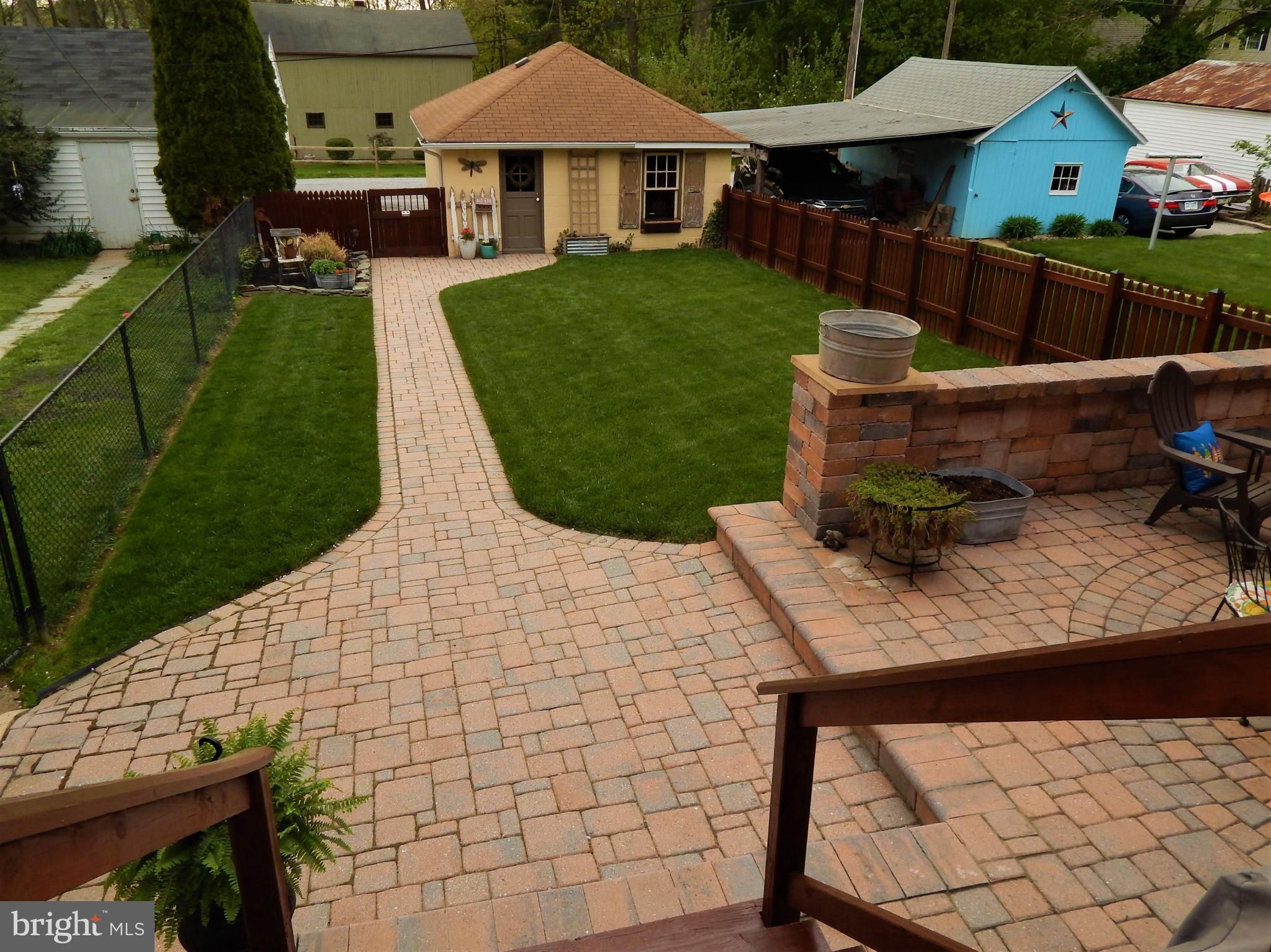 RED LION - Residential