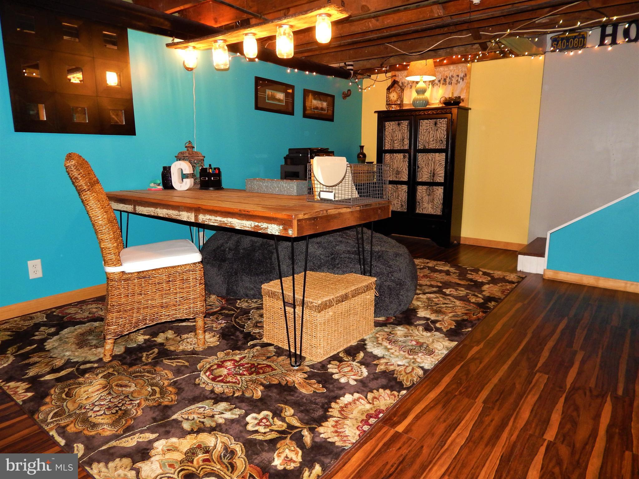 RED LION - Residential