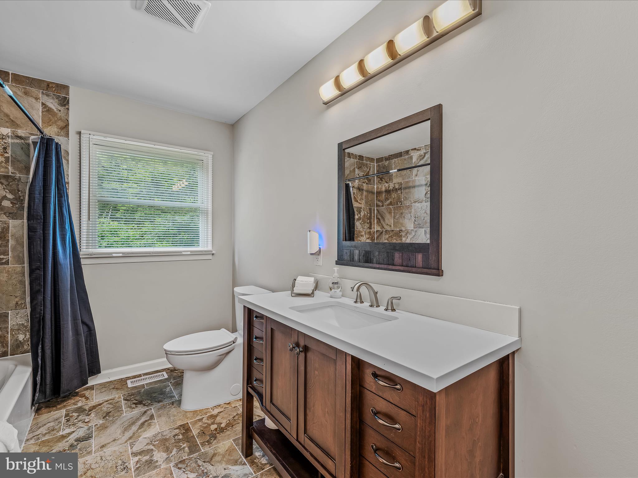 NEILLAND PARK - Residential