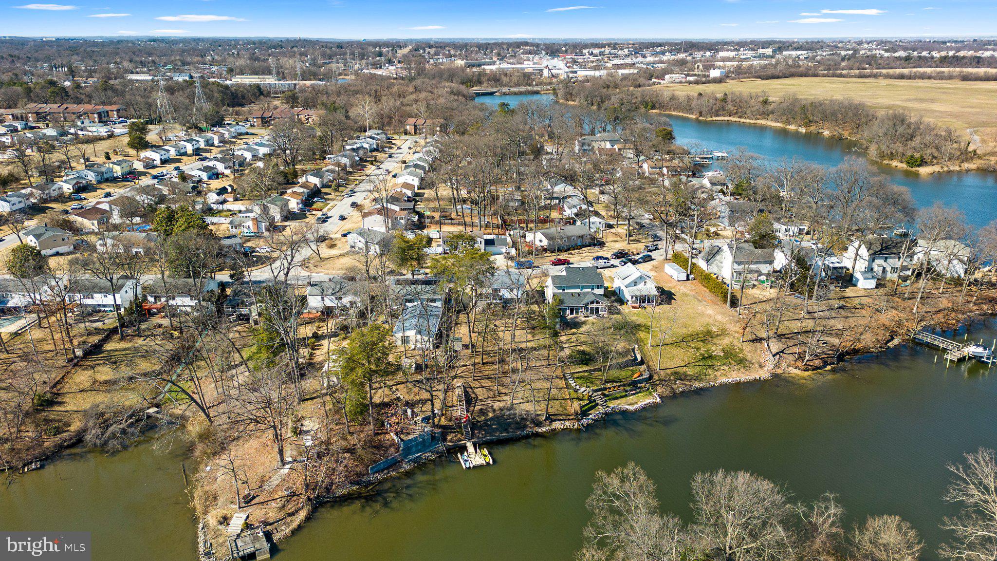 TWIN COVES - Residential